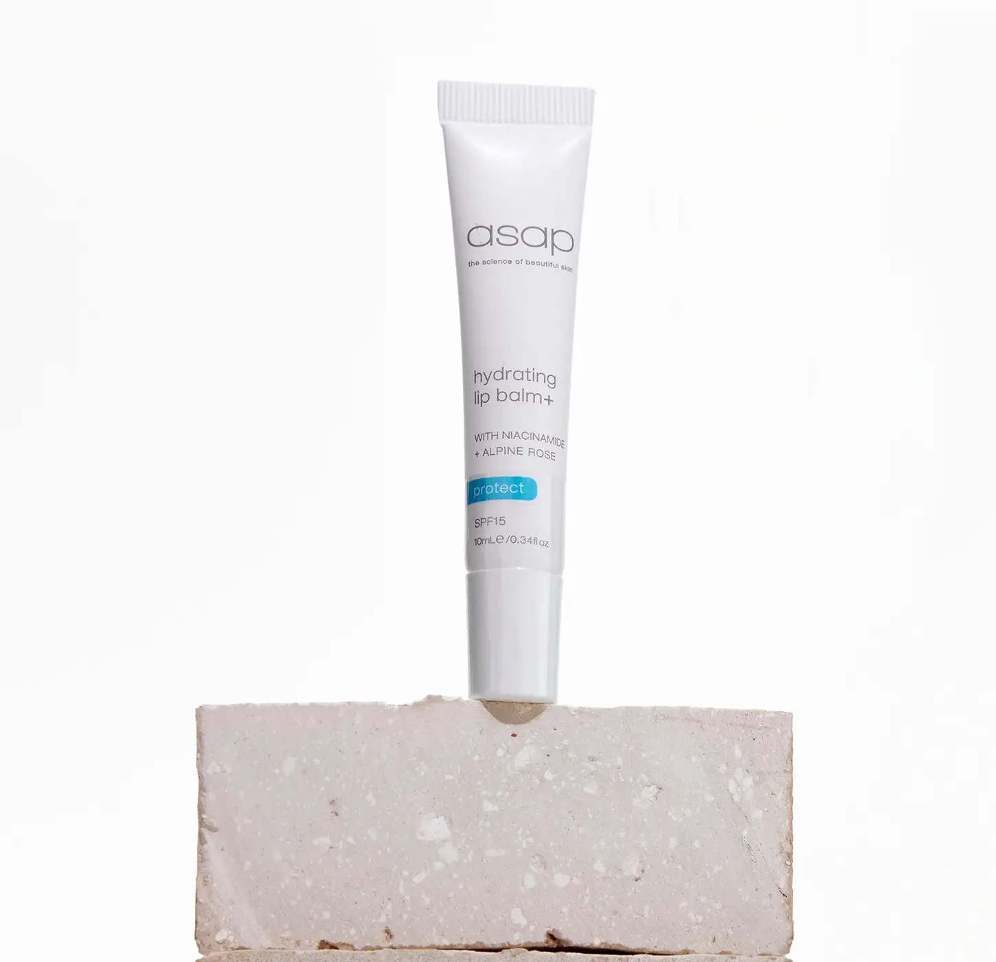 Увлажняющий защитный бальзам для губ SPF 15, 10мл